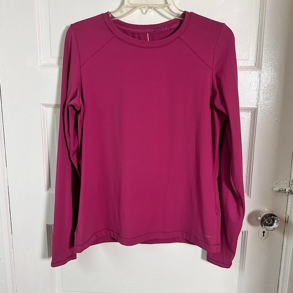 3/$20💥 Mondetta Womens Long Sleeve Active Tee M Performance Luxury Moisture Wick - Picture 13 of 17